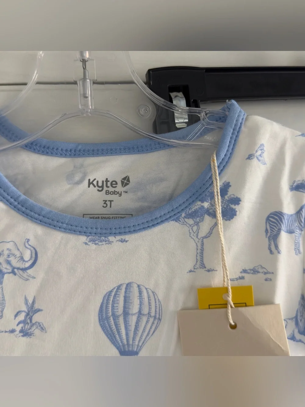 Kyte Baby Short Sleeve Pajamas in Toile Safari Size 3T